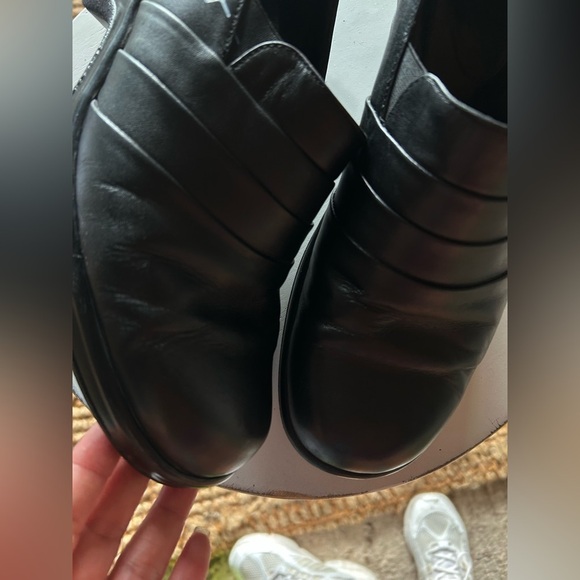 Dansko Black Leather Mules With Cushioned Comfort - Picture 2 of 12